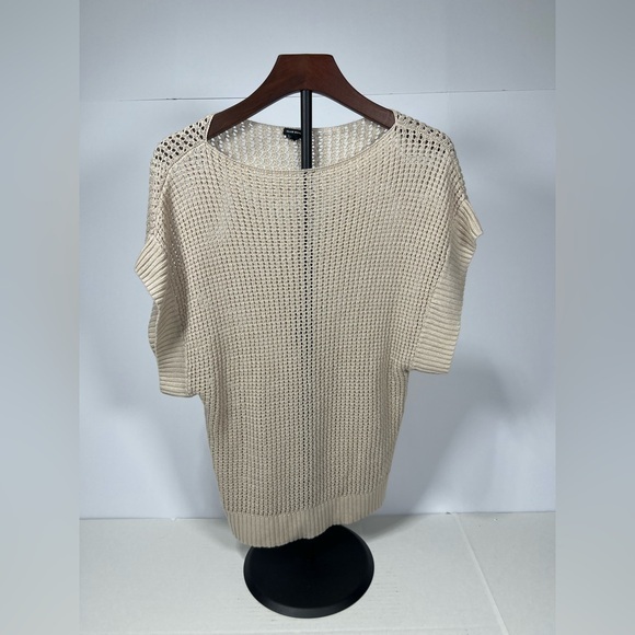 Club Monaco Beige Knit Short Sleeve Sweater - Picture 1 of 6